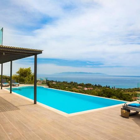 New Villa Blue With Private Pool At Trapezaki Livathos  外观 照片