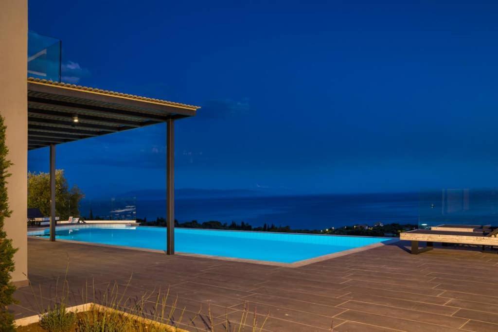 New Villa Blue With Private Pool At Trapezaki Livathos  外观 照片