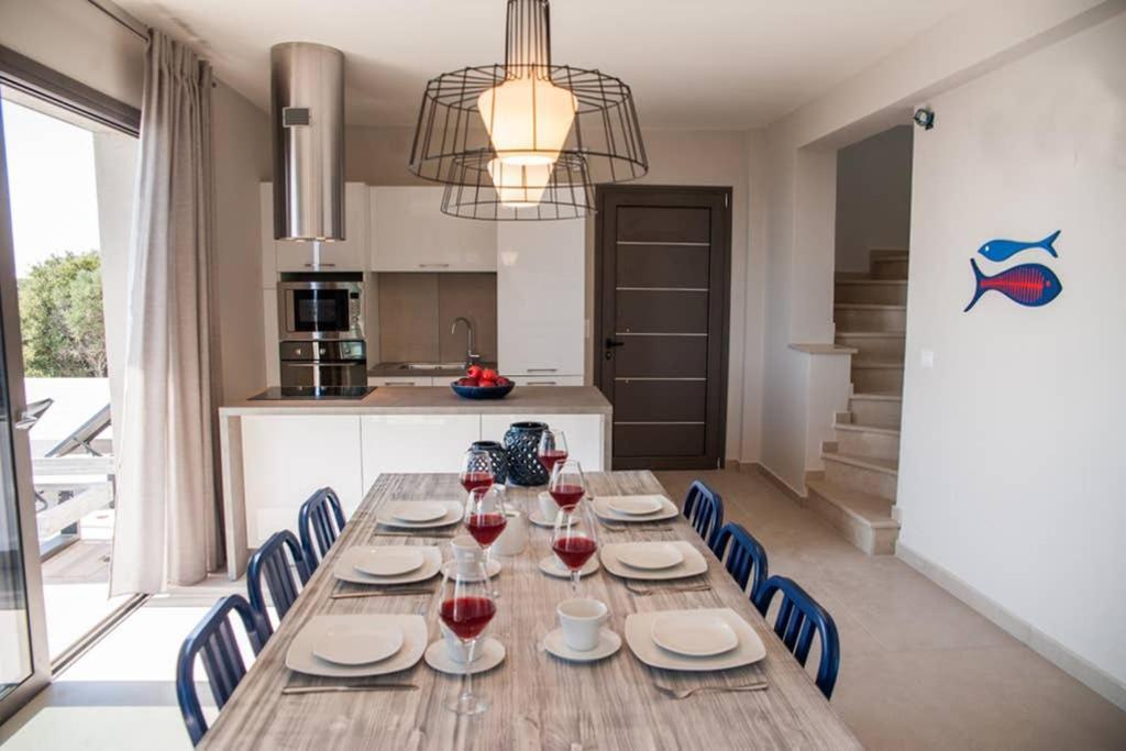 New Villa Blue With Private Pool At Trapezaki Livathos  外观 照片